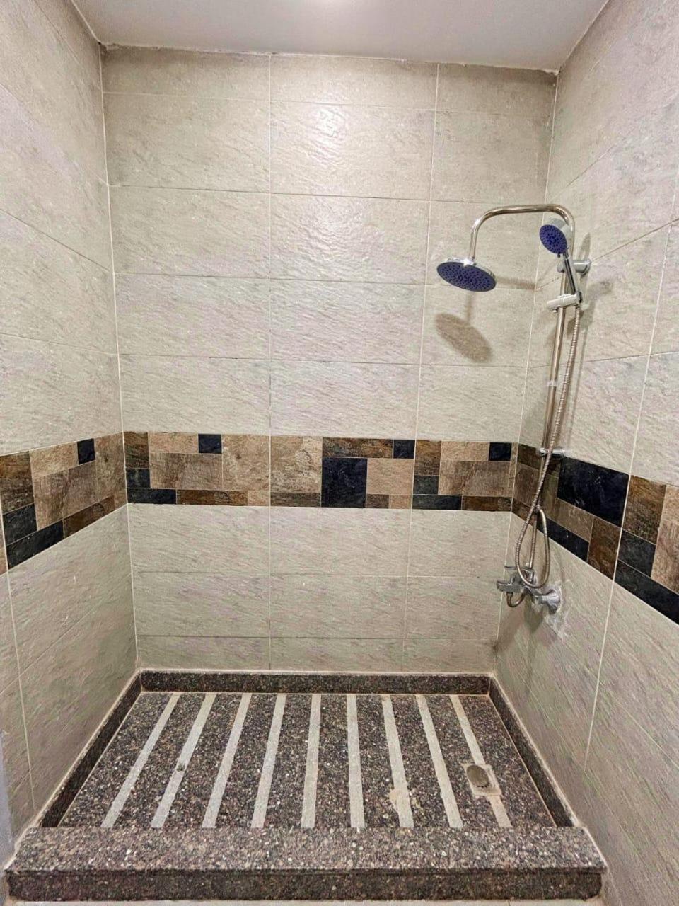 غرفه فندقيه بجوار الجامعه الامريكيه Apartment *